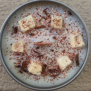 Handmade Soy Wax Candle “Apple Cinnamon”